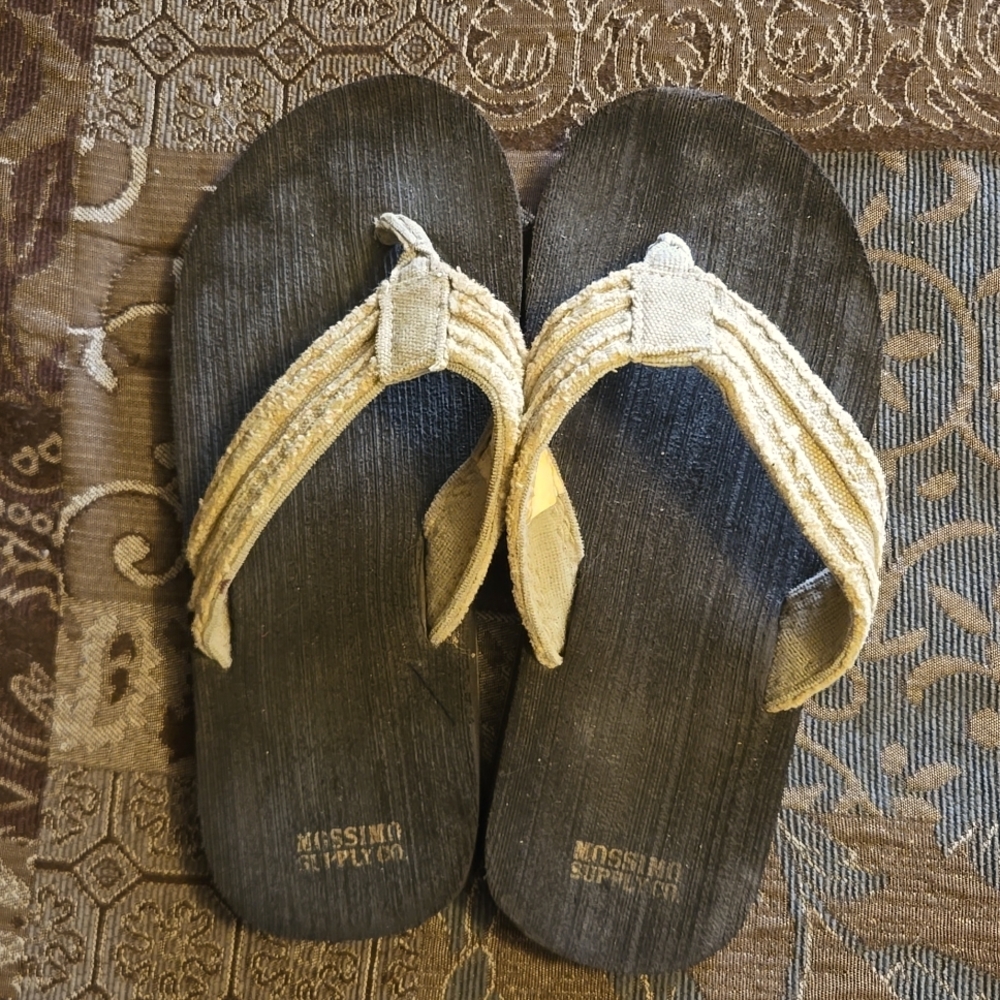 Black n Tan Canvas Flip Flops Sz 7